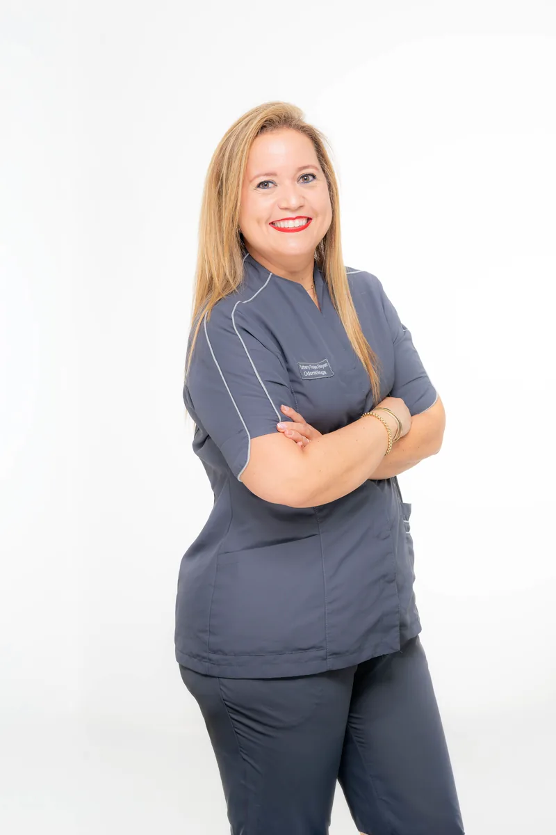 Od. Yurbeny Elena Rojas Reyes, odontóloga en Soludental